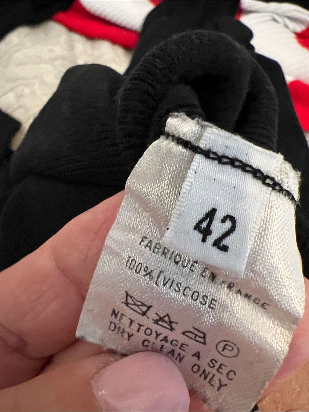 Balenciaga Black Deep V Ribbed Waist Knit Top - Picture 4 of 4